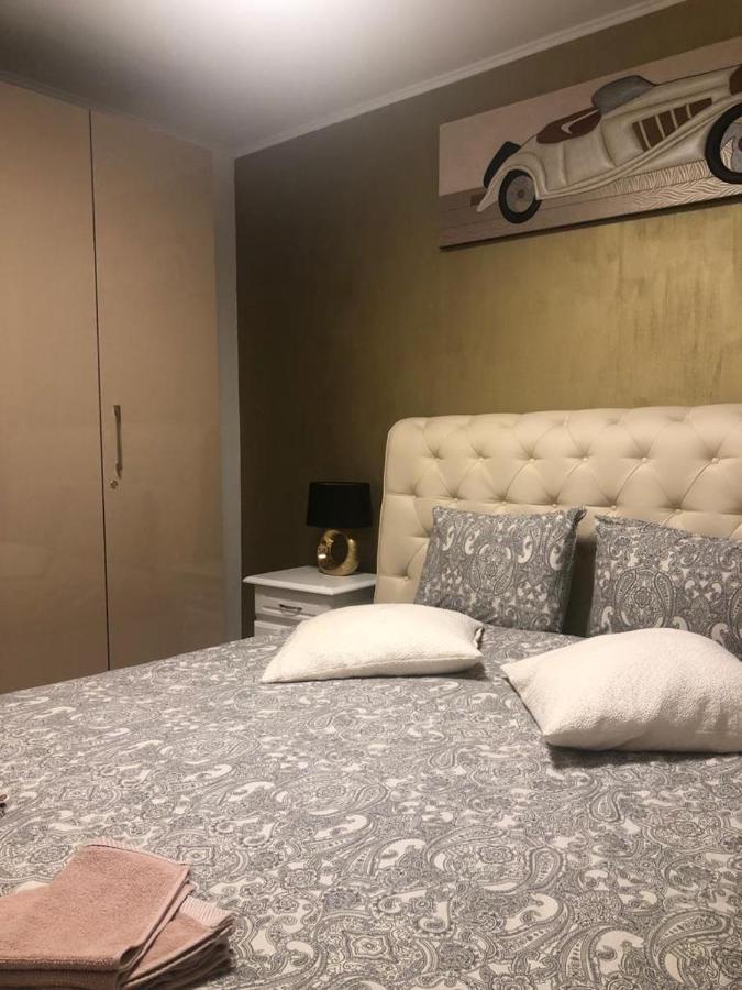 Апартаменти Apartament Nicolle Пояна-Брашов Екстер'єр фото