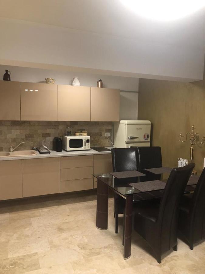 Апартаменти Apartament Nicolle Пояна-Брашов Екстер'єр фото